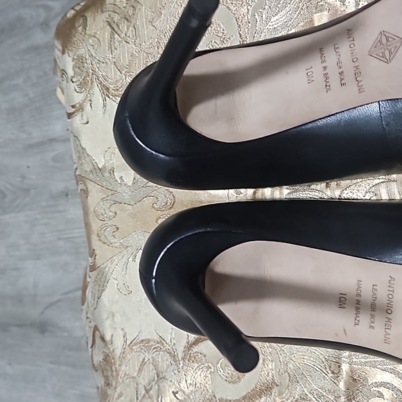 High heels - Picture 3 of 4